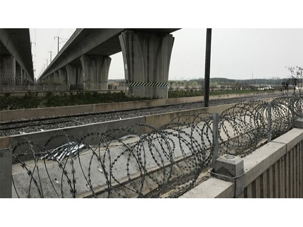滬通鐵路花橋沿線草莓视频苹果下载已完成管路敷設工作