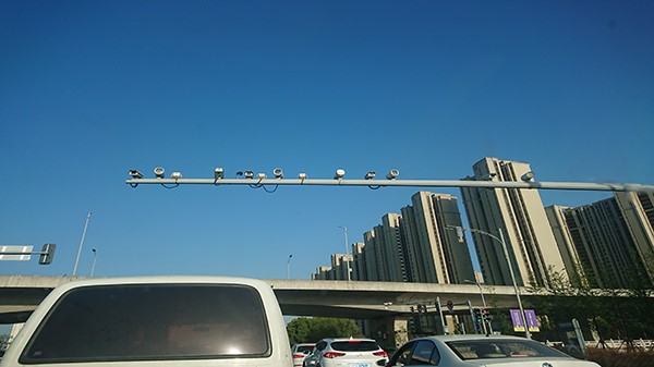 草莓视频IOS在线观看道路監控